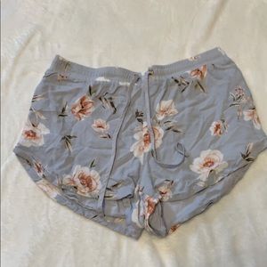 Kendall & Kylie blue floral shorts